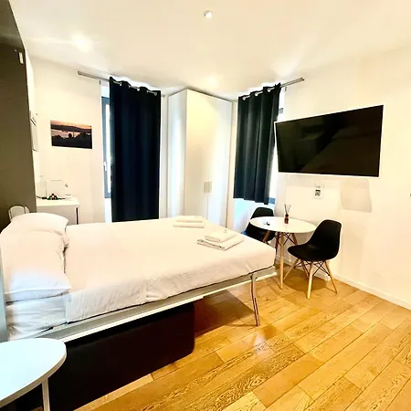 Royal Apartment *