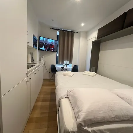 Royal Apartment *